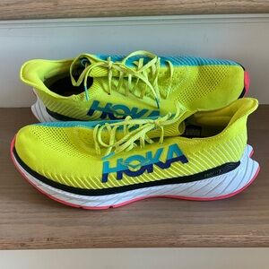 Men’s 13 Hoka Carbon X 3 performance running shoe in an asymmetrical colorway